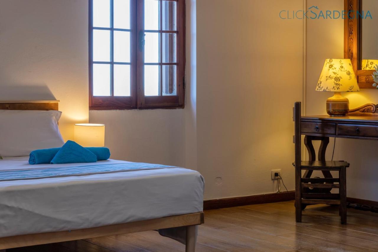 Villa Christiana Villa Del XV Secolo Con Piscina Ad Uso Esclusivo Alghero Eksteriør billede